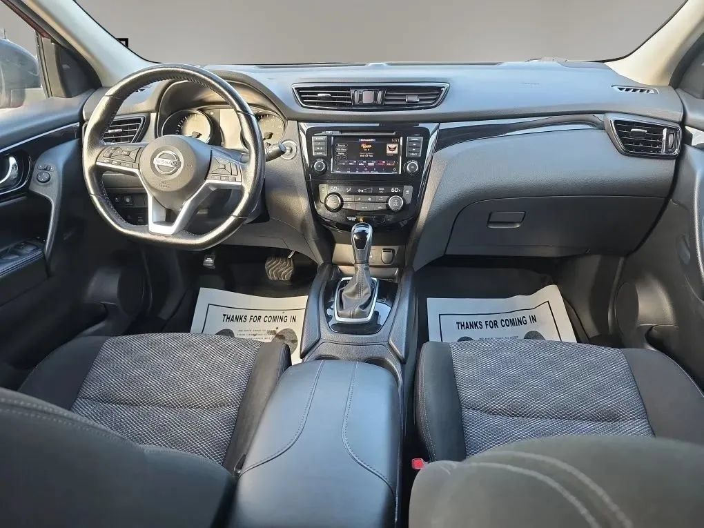 Used 2021 Nissan Rogue Sport SV AWD/4WD image 14