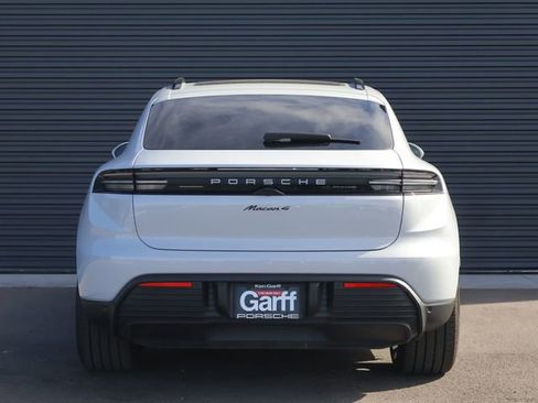 Certified 2025 Porsche Macan 4 Electric AWD/4WD image 11
