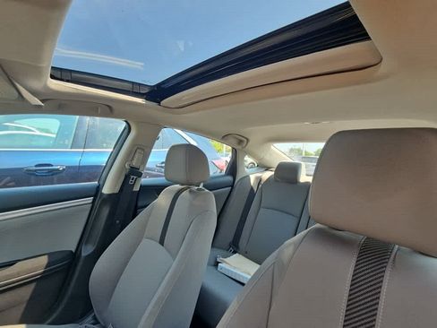 Used 2018 Honda Civic EX image 8
