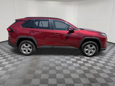 Used 2025 Toyota RAV4 XLE AWD/4WD image 10