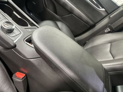 Used 2022 Cadillac XT5 Premium Luxury image 23