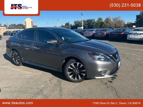 Used 2019 Nissan Sentra SR w/ Exterior Package image 3