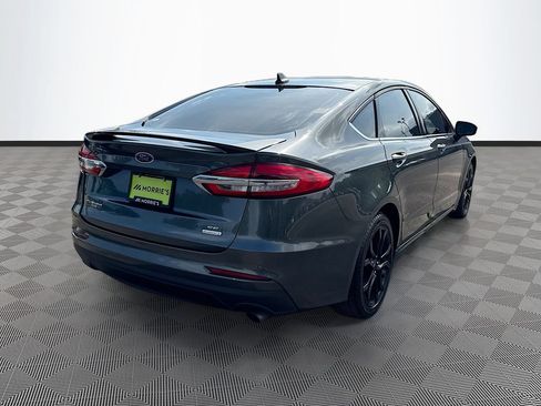Used 2019 Ford Fusion SE w/ Equipment Group 151A FWD image 4