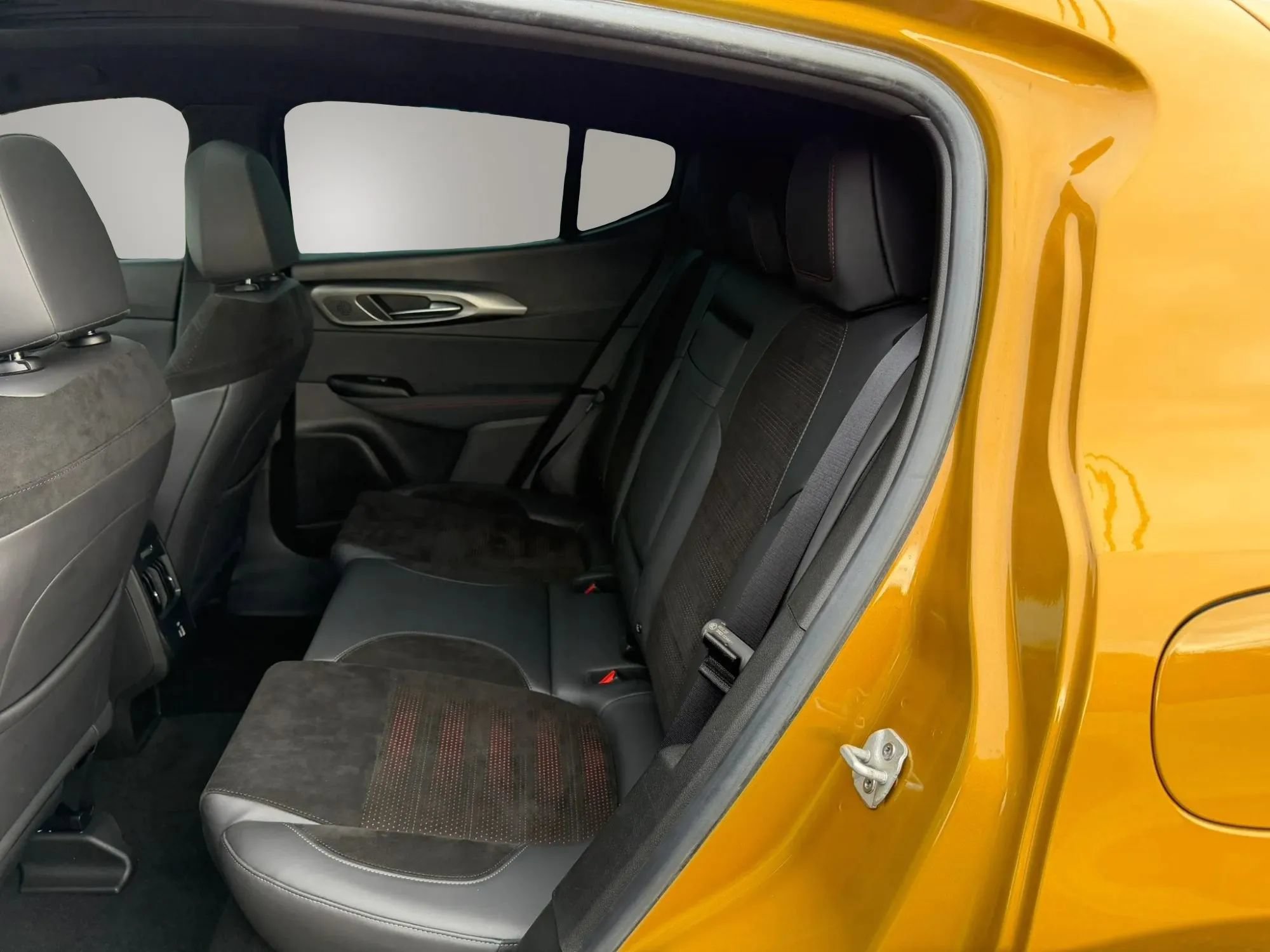 Used 2024 Dodge Hornet R/T Plus AWD/4WD image 40