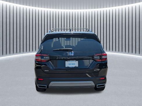 Used 2025 Honda Pilot Elite image 7
