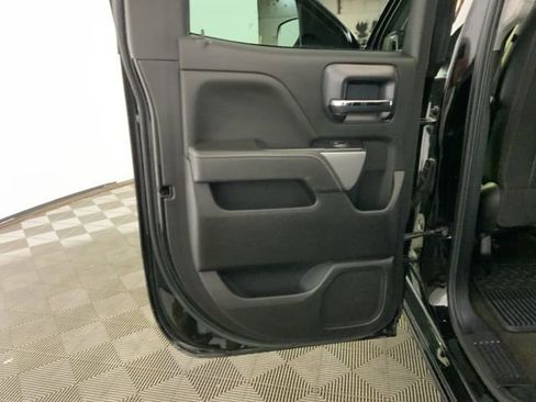 Used 2018 Chevrolet Silverado 1500 LTZ Z71 image 32