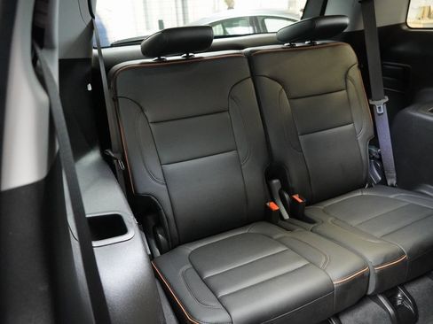 Certified 2023 GMC Acadia AT4 w/ Preferred Package image 30