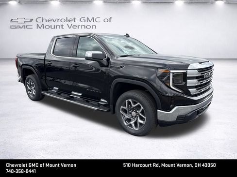 New 2026 GMC Sierra 1500 SLE w/ LPO, Black Badging Package AWD/4WD image 7