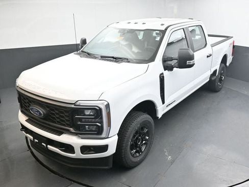 Certified 2026 Ford F250 XL w/ STX Appearance Package AWD/4WD image 19