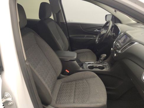 Used 2022 Chevrolet Equinox LT image 21