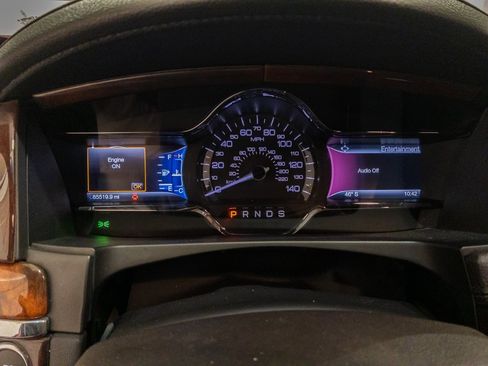 Used 2014 Lincoln MKS AWD w/ Equipment Group 201A image 17