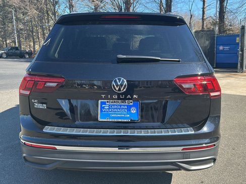 Certified 2024 Volkswagen Tiguan SE w/ Panoramic Sunroof Package image 6