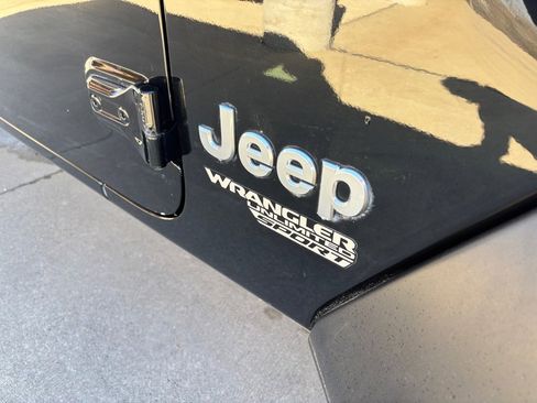 Used 2019 Jeep Wrangler Unlimited Sport S image 26