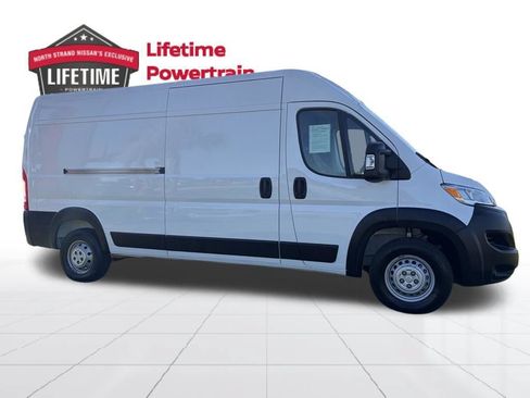 Used 2025 RAM ProMaster 2500 w/ Convenience Group FWD image 7