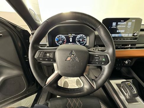 Used 2022 Mitsubishi Outlander SEL AWD/4WD image 26