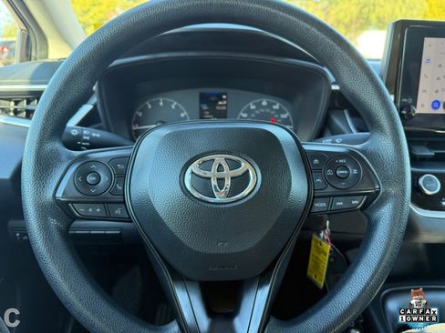 Used 2024 Toyota Corolla LE image 23