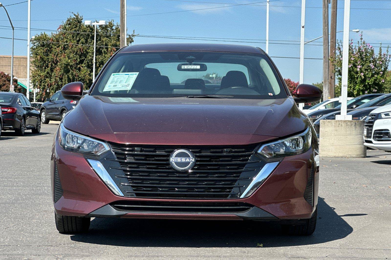 Certified 2025 Nissan Sentra SV FWD image 8