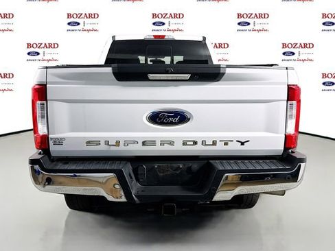 Used 2019 Ford F250 Lariat w/ FX4 Off-Road Package image 7