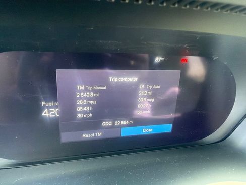 Used 2024 Volvo XC40 B5 Plus w/ Climate Package AWD/4WD image 10