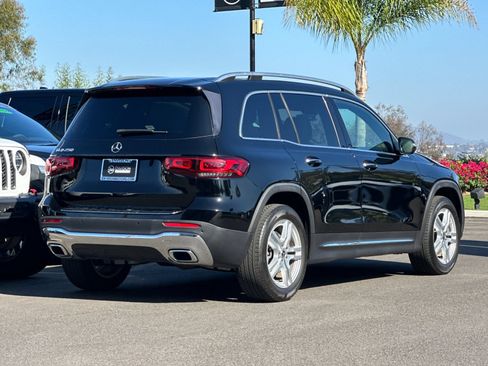 Used 2020 Mercedes-Benz GLB 250 image 3