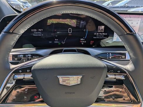 New 2026 Cadillac Vistiq Sport w/ LPO, Floor Liner Package image 31