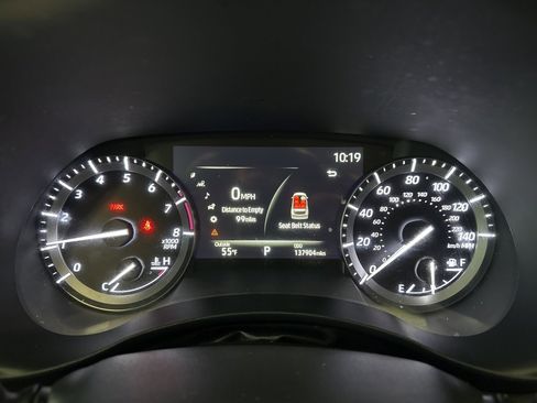 Used 2020 Toyota Highlander XLE image 26