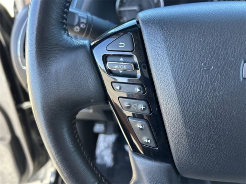 Used 2023 Nissan Armada SL image 28