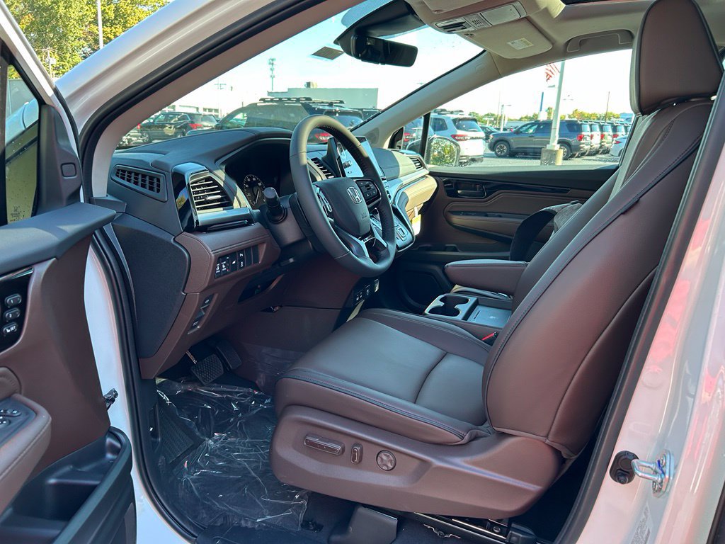 New 2027 Honda Odyssey Touring image 10