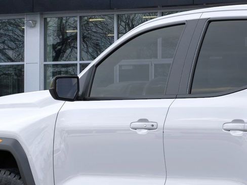 New 2025 GMC Canyon AT4 w/ Nightfall Edition image 19