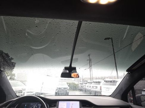 Used 2020 Tesla Model X Performance image 24