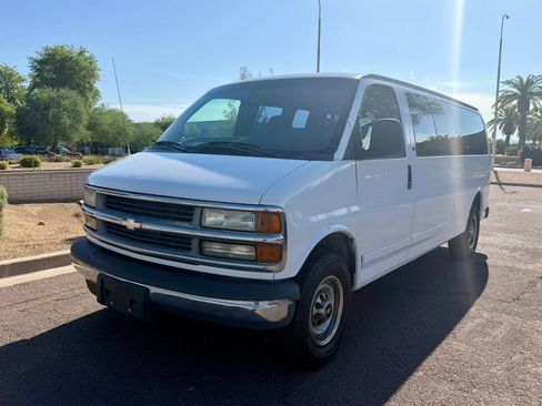 Used 2002 Chevrolet Express 3500 Extended Passenger w/ LS Preferred Equipment Group RWD image 1