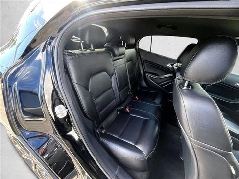 Used 2017 Mercedes-Benz GLA 250 image 26