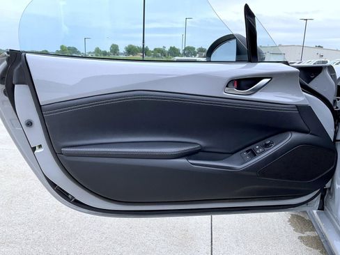 New 2026 MAZDA MX-5 Miata Club w/ Weather Package RWD image 11