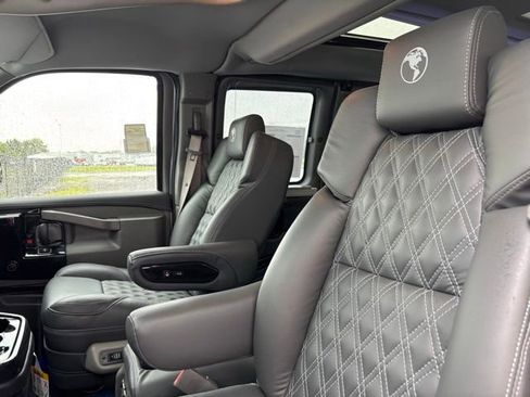 New 2026 GMC Savana 2500 RWD image 17
