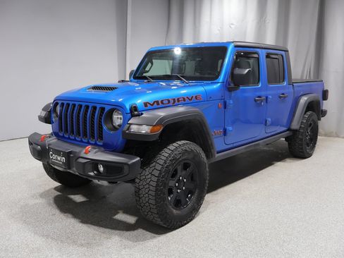 Used 2022 Jeep Gladiator Mojave w/ Cold Weather Group AWD/4WD image 6