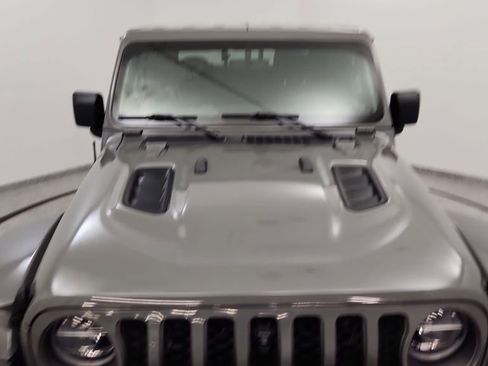 Used 2022 Jeep Gladiator Rubicon w/ LED Lighting Group AWD/4WD image 13