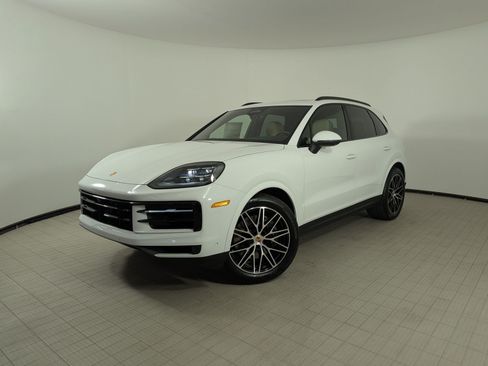 New 2026 Porsche Cayenne AWD/4WD image 1