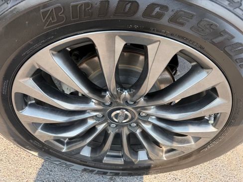 Used 2020 Nissan Armada Platinum w/ Platinum Reserve Package RWD image 18