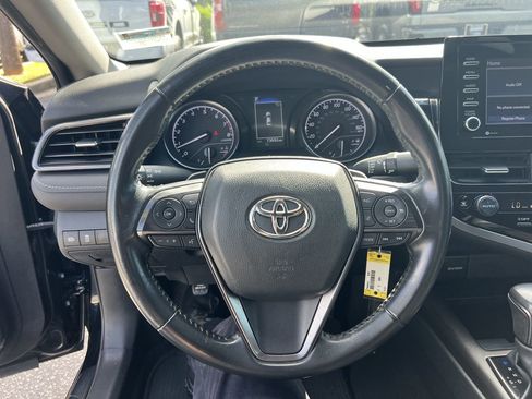 Used 2023 Toyota Camry SE FWD image 18