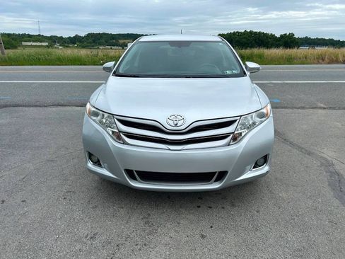 Used 2014 Toyota Venza LE AWD/4WD image 4