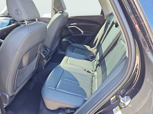Certified 2025 Audi Q5 Premium w/ Convenience Package AWD/4WD image 33