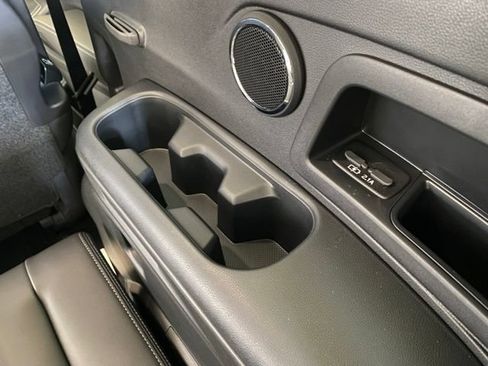 New 2026 Subaru Ascent Limited AWD/4WD image 17
