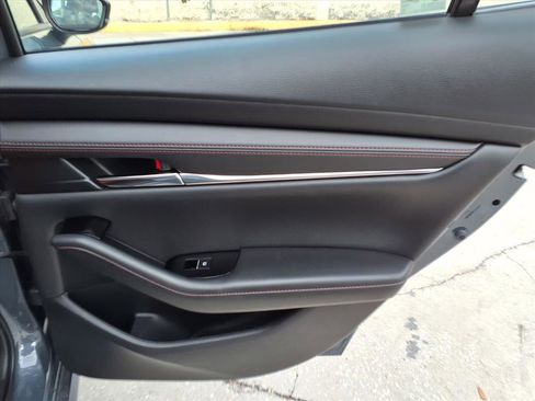 Used 2024 MAZDA MAZDA3 s image 11