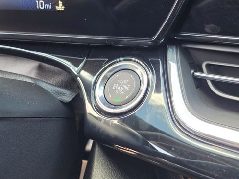 New 2026 Chevrolet Trax RS w/ Sunroof Package FWD image 33