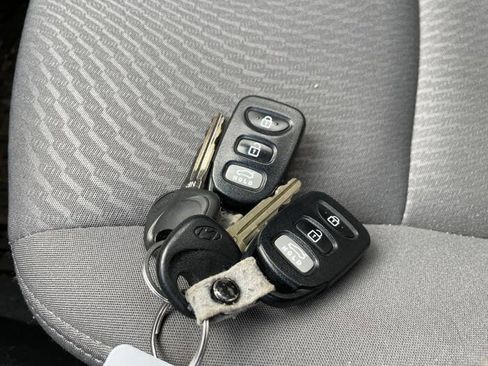 Used 2014 Hyundai Elantra SE image 44