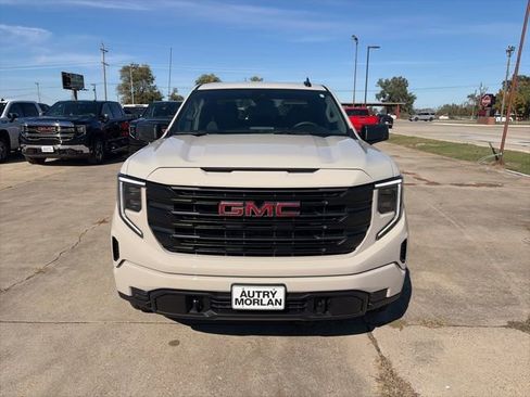 New 2026 GMC Sierra 1500 Pro w/ Graphite Edition image 9