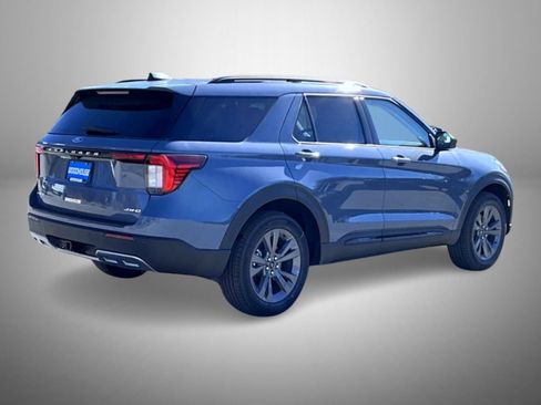 New 2026 Ford Explorer Active w/ Active Comfort Package image 4