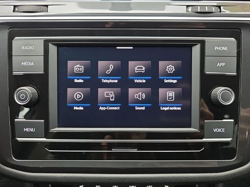 Used 2023 Volkswagen Tiguan S image 30