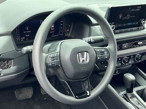 Used 2023 Honda Accord EX image 10