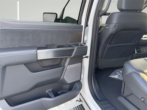 New 2025 Ford F150 Platinum w/ FX4 Off-Road Package image 33